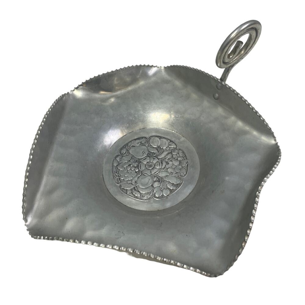 Vintage 1950s Cromwell Hand Wrought Hammered Aluminum Shiny Floral Tray w Handle